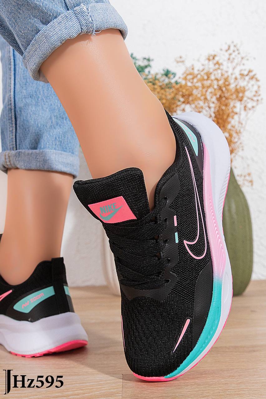 /public/uploads/photos/shares/Suzy shoes/IMG_4229.jpeg